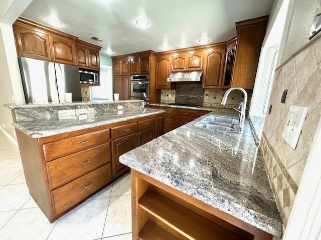 974 S La Salle Circle, Anaheim Hills, California 92807
