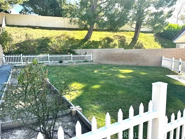 left sideyard