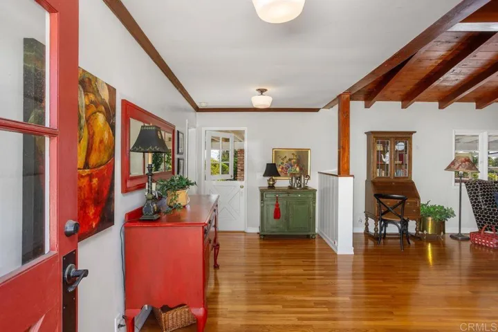 445 Idaho Avenue, Escondido, California 92025
