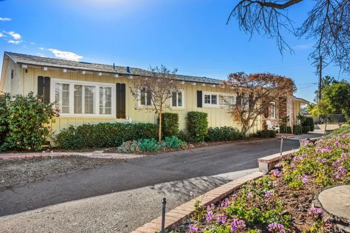 445 Idaho Avenue, Escondido, California 92025