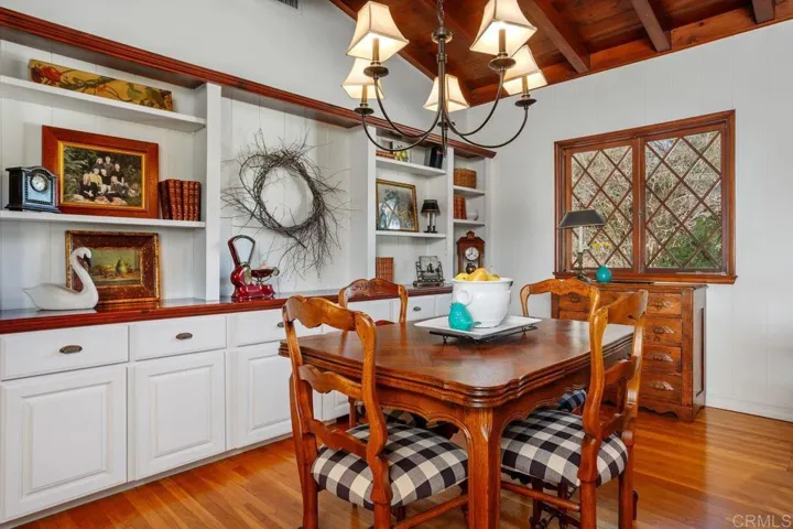 445 Idaho Avenue, Escondido, California 92025