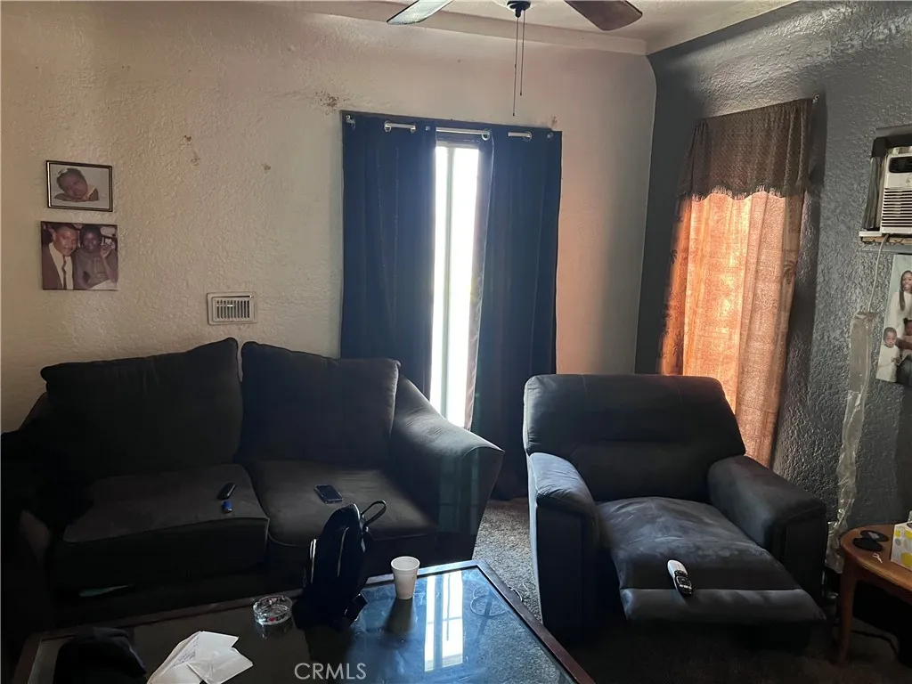 528 W 99th Street, Los Angeles, California 90044 home-pic-5