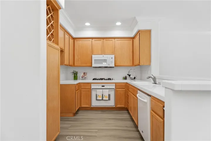Gorgeous Kitchen Cabinets With Plenty of Storage