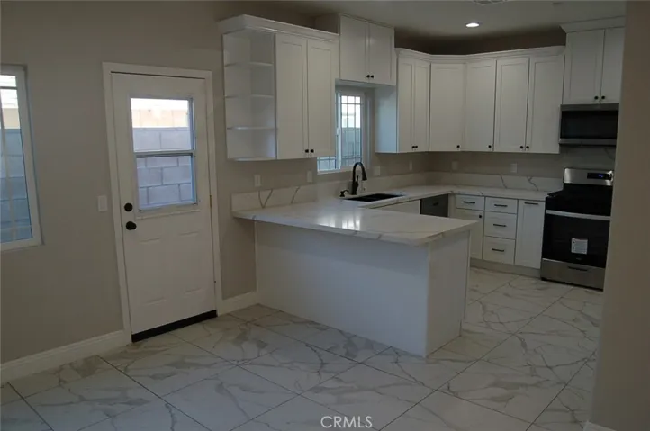 2937 2935 Date Street 1, Riverside, California 92507