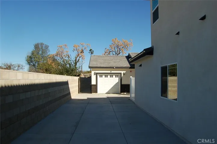 2937 2935 Date Street 1, Riverside, California 92507