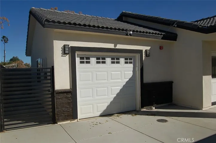 2937 2935 Date Street 1, Riverside, California 92507