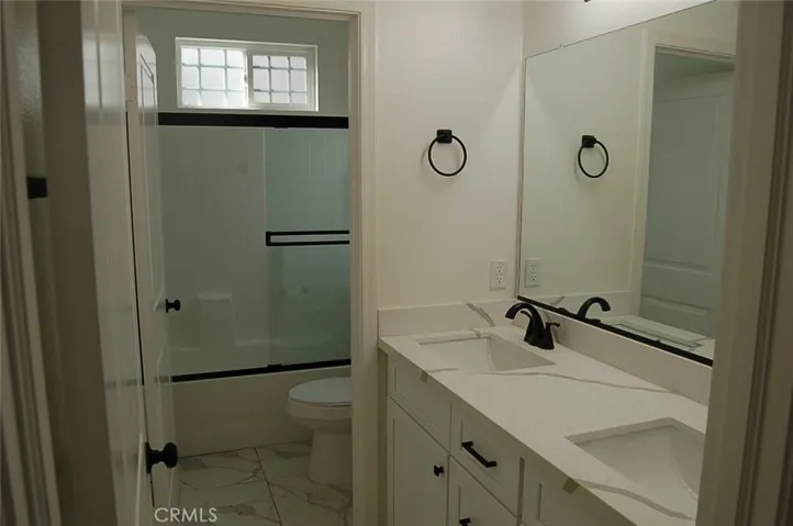 2937 2935 Date Street 1, Riverside, California 92507