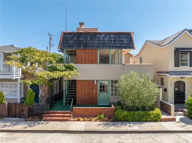 114 Onyx Avenue, Newport Beach, California 92662