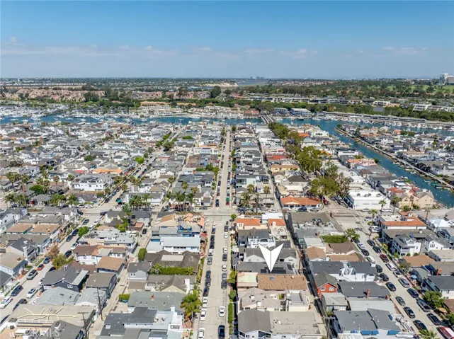 114 Onyx Avenue, Newport Beach, California 92662