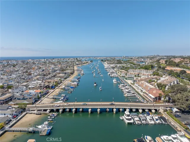114 Onyx Avenue, Newport Beach, California 92662