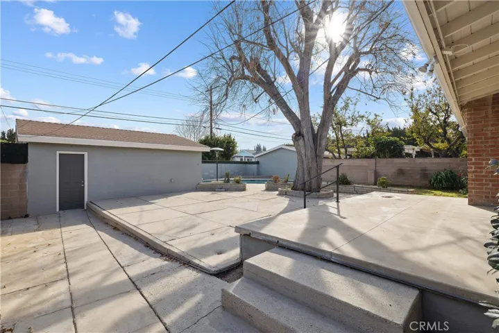 6508 Woodlake Avenue, West Hills, California 91307