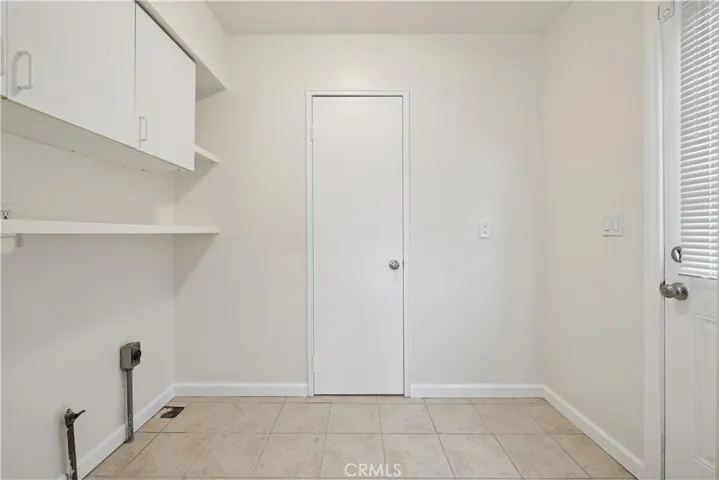 6508 Woodlake Avenue, West Hills, California 91307