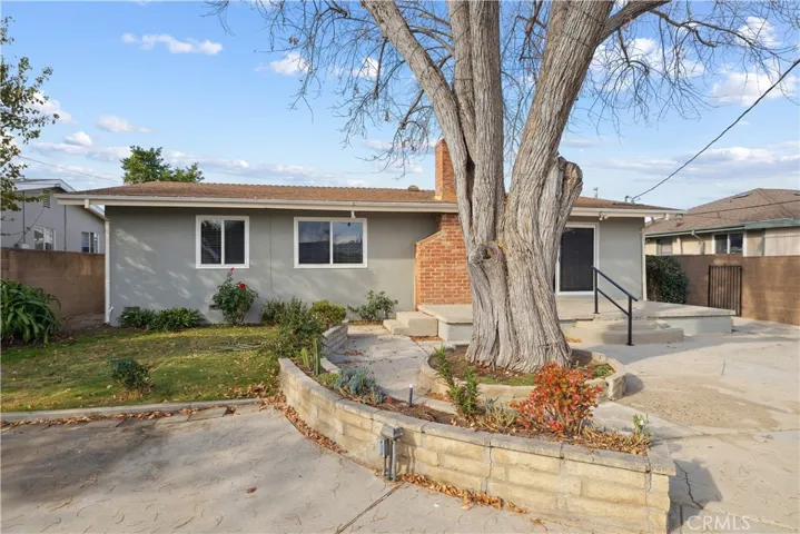 6508 Woodlake Avenue, West Hills, California 91307