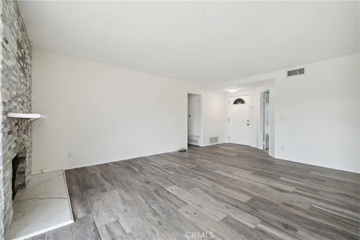 6508 Woodlake Avenue, West Hills, California 91307