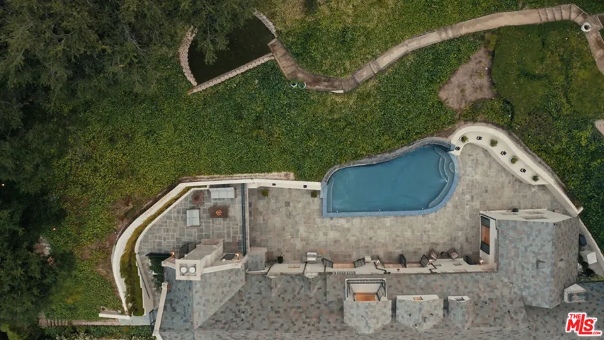 10950 Bellagio Road, Los Angeles, California 90077