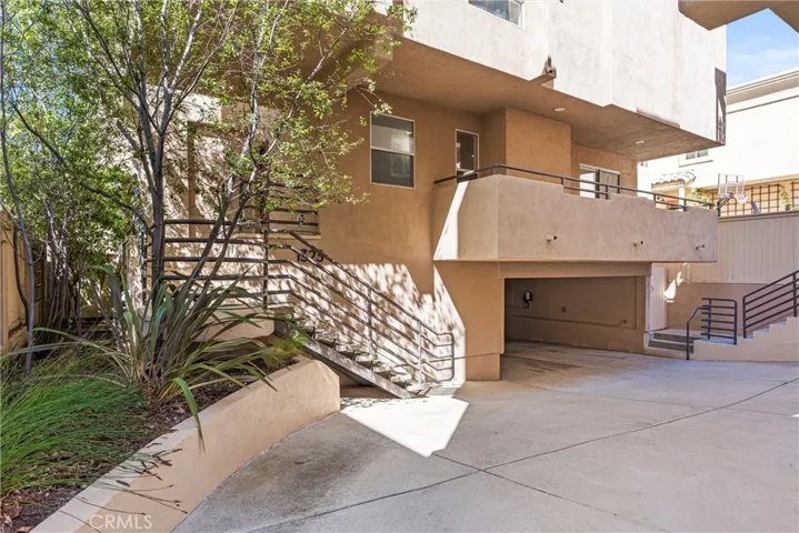 1323 17th Street, Manhattan Beach, California 90266