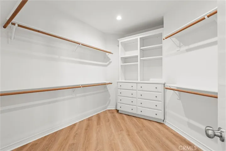 1323 17th Street, Manhattan Beach, California 90266