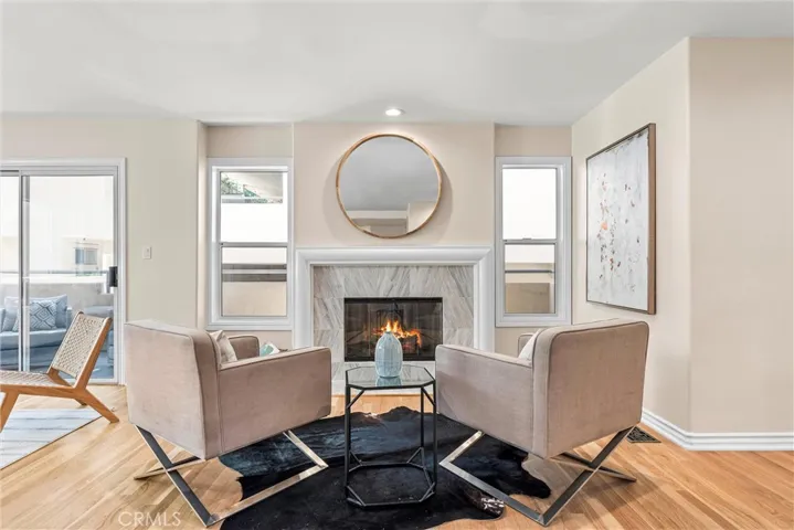 1323 17th Street, Manhattan Beach, California 90266