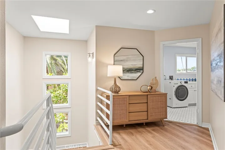 1323 17th Street, Manhattan Beach, California 90266