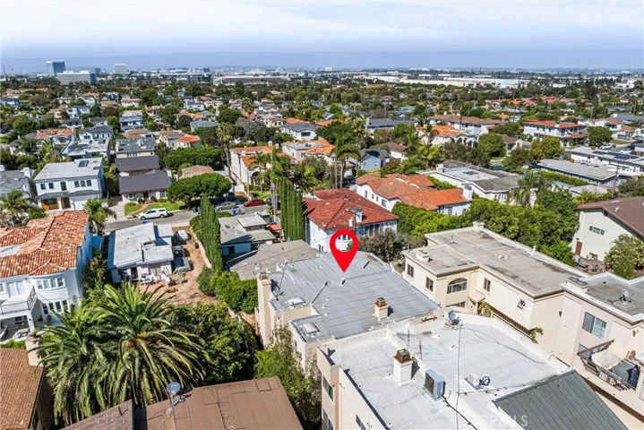 1323 17th Street, Manhattan Beach, California 90266