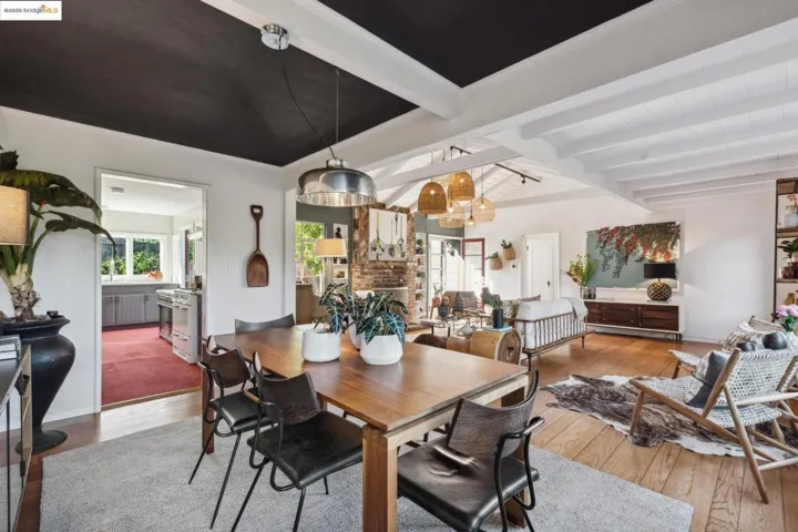 5847 Nottingham Drive, Oakland, California 94611