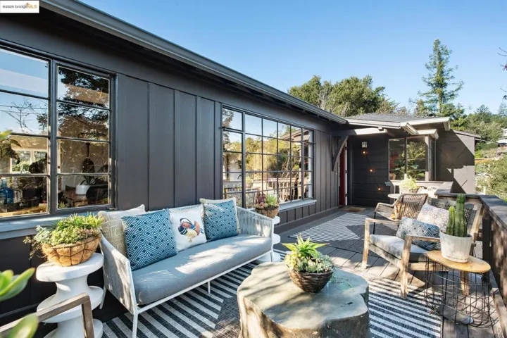 5847 Nottingham Drive, Oakland, California 94611