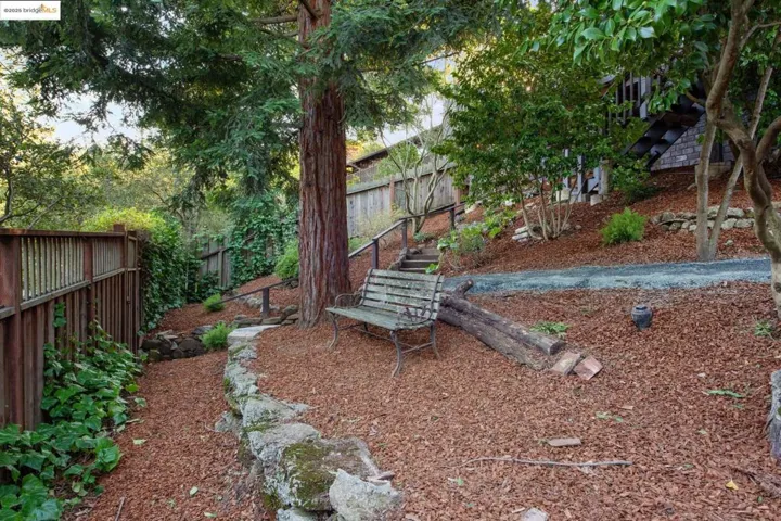 5847 Nottingham Drive, Oakland, California 94611