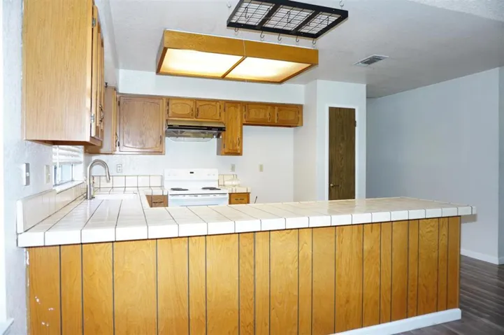 851 Tarrogana Drive, Tracy, California 95376