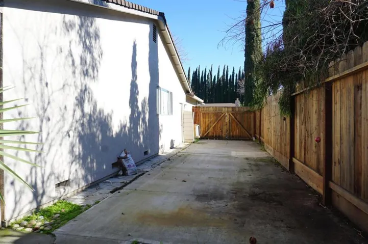 851 Tarrogana Drive, Tracy, California 95376