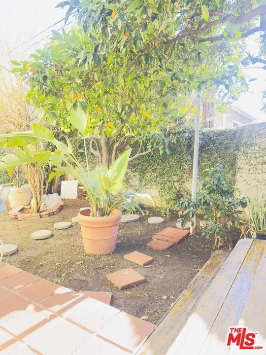 5315 S Slauson Avenue, Culver City, California 90230 home-pic-18