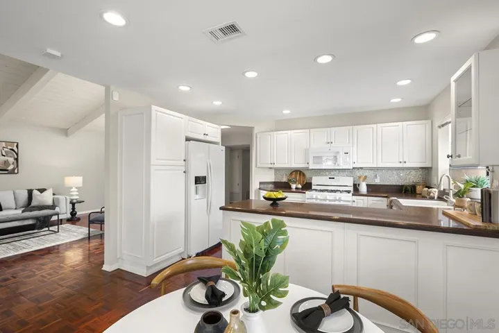 9981 Aviary Dr, San Diego, California 92131