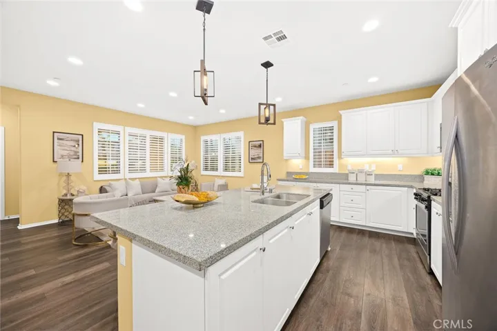 836 Iris Way A, Azusa, California 91702