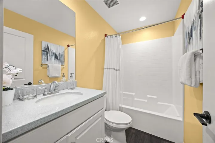 836 Iris Way A, Azusa, California 91702