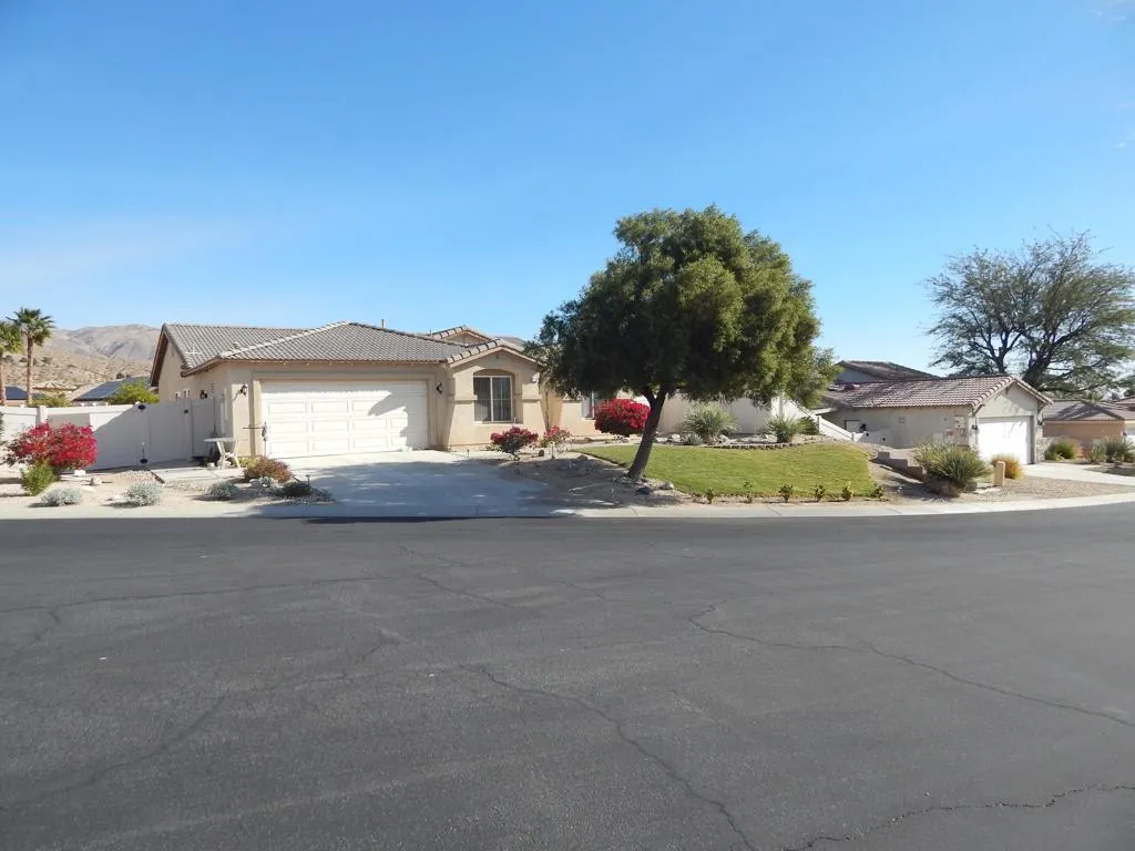 8796 Matterhorn Court, Desert Hot Springs, California 92240, 4 Bedrooms Bedrooms, ,3 BathroomsBathrooms,Residential,For Sale,Matterhorn,219122531DA