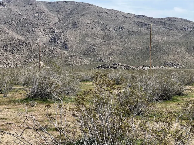 0 Del Oro Road, Apple Valley, California 92308
