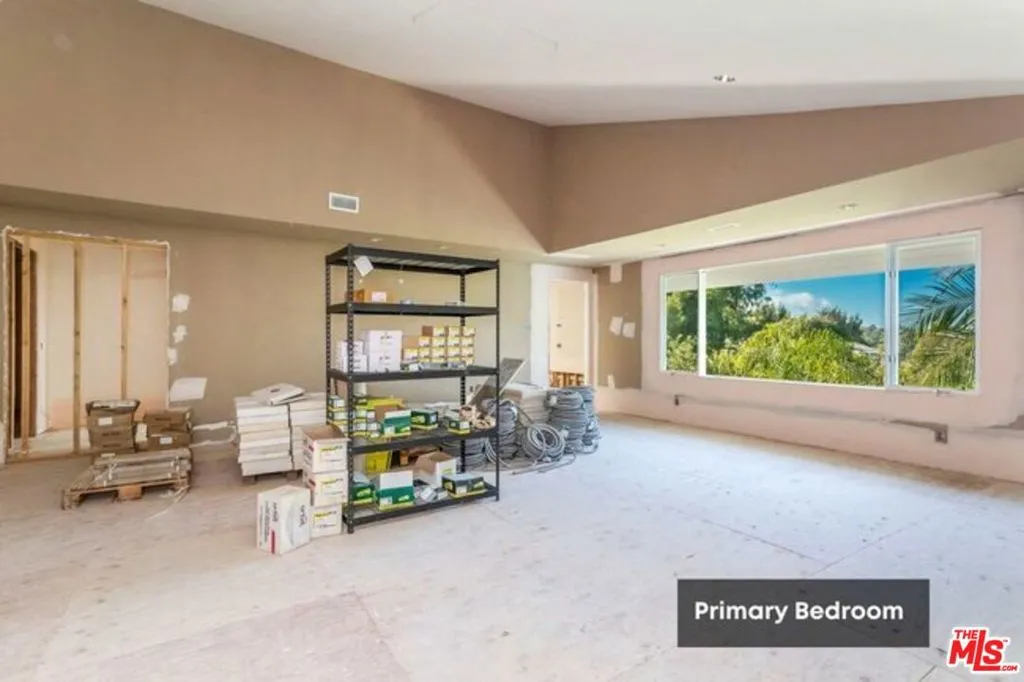 2 Pine Tree Lane, Rolling Hills, California 90274 home-pic-23