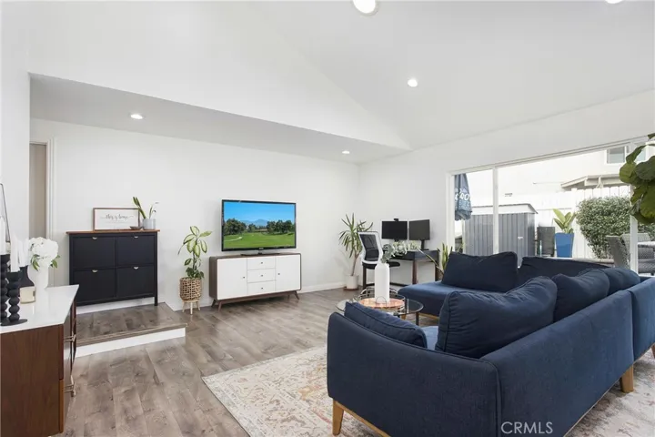 318 Plum Avenue, Brea, California 92821