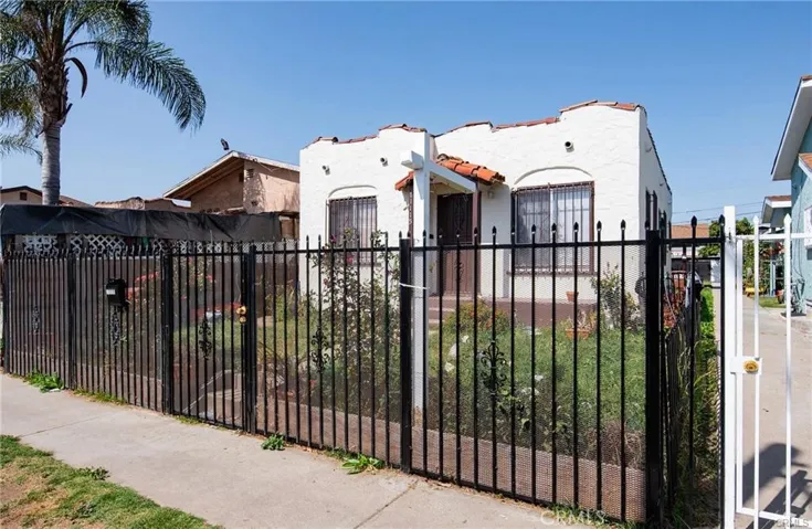 11113 1/2 S Budlong Avenue, Los Angeles, California 90044