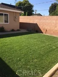 SPACIOUS FRONT YARD