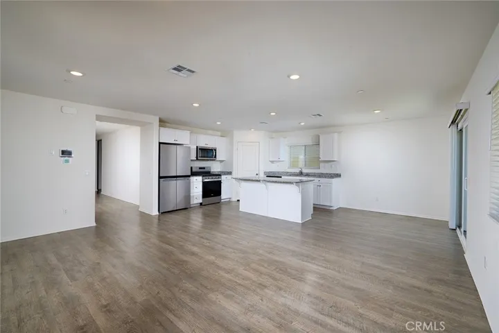 1270 Memorial Avenue, Hemet, California 92543