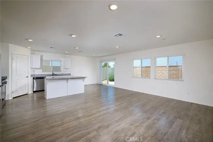 1270 Memorial Avenue, Hemet, California 92543