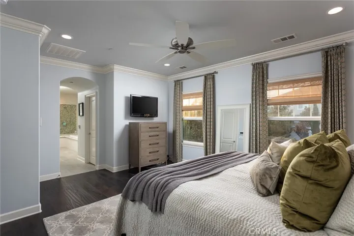 4891 Oceanridge Drive, Huntington Beach, California 92649