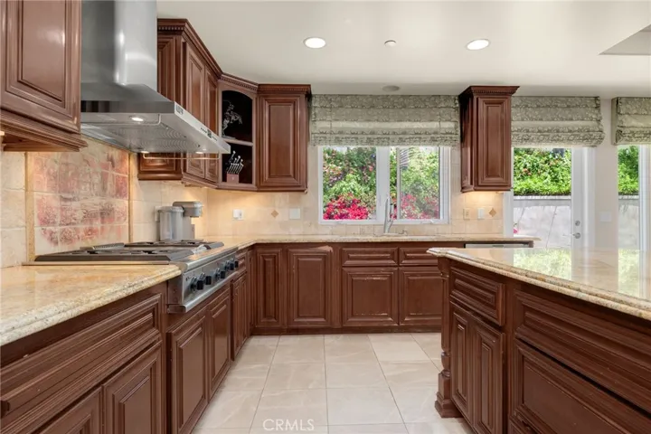 6172 Sandy Hill Lane, Yorba Linda, California 92886