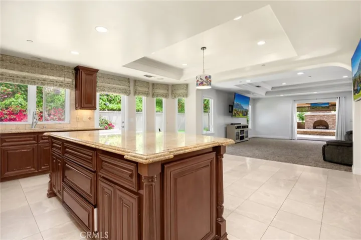 Kitchen, Dining, Family Room to Outdoor Entertaining