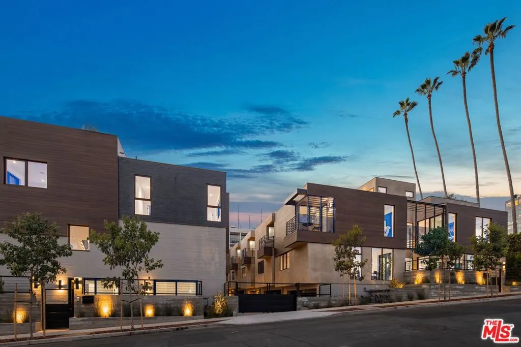 927 Hilldale Avenue, West Hollywood, California 90069 home-pic-4