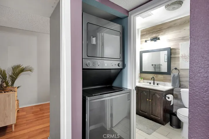 9600 Van Nuys Boulevard 216, Panorama City, California 91402