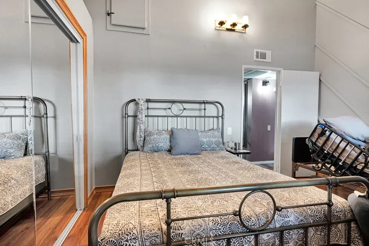 9600 Van Nuys Boulevard 216, Panorama City, California 91402