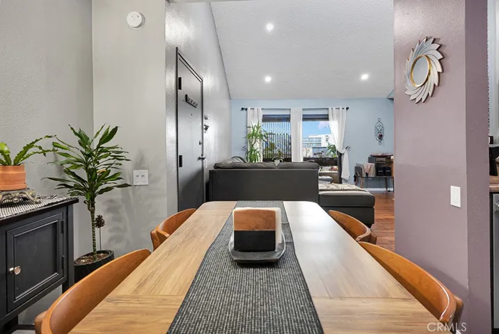 9600 Van Nuys Boulevard 216, Panorama City, California 91402