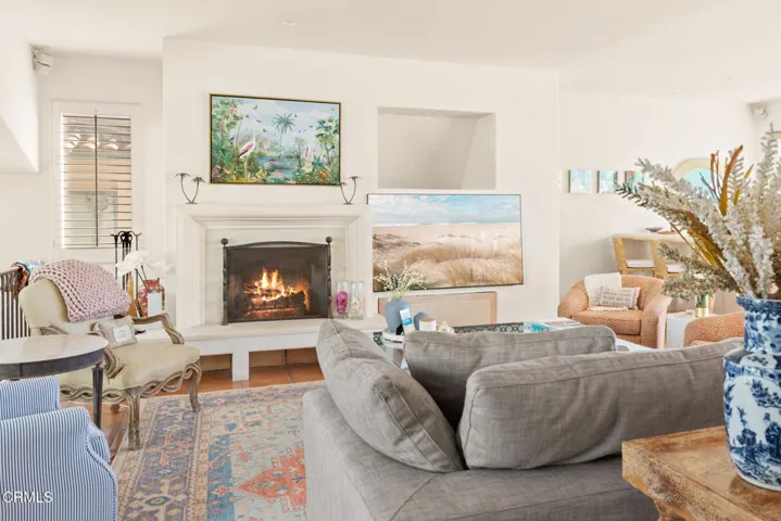 Mandalay Beach Home_Living Room_5