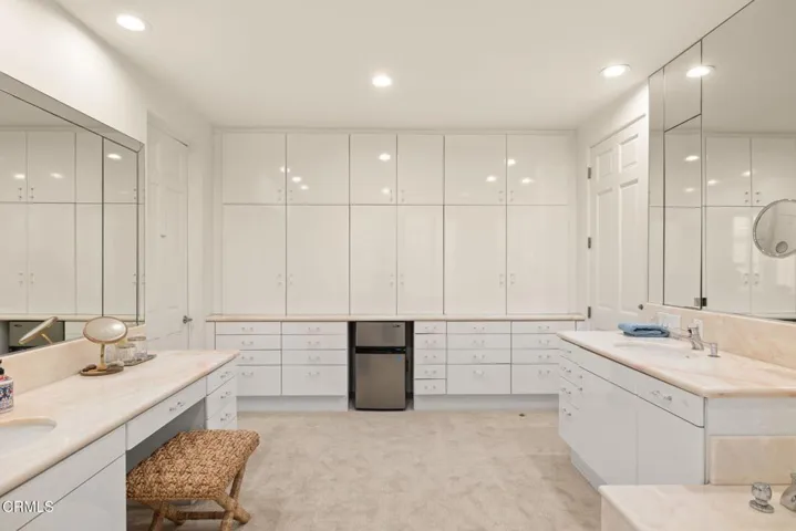 64-web-or-mls-UpmarketMedia-1571Mand-64